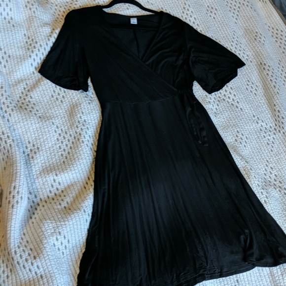 old navy black wrap dress